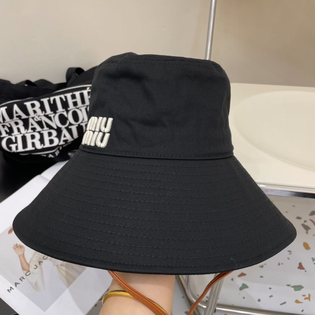 Miu Miu Caps